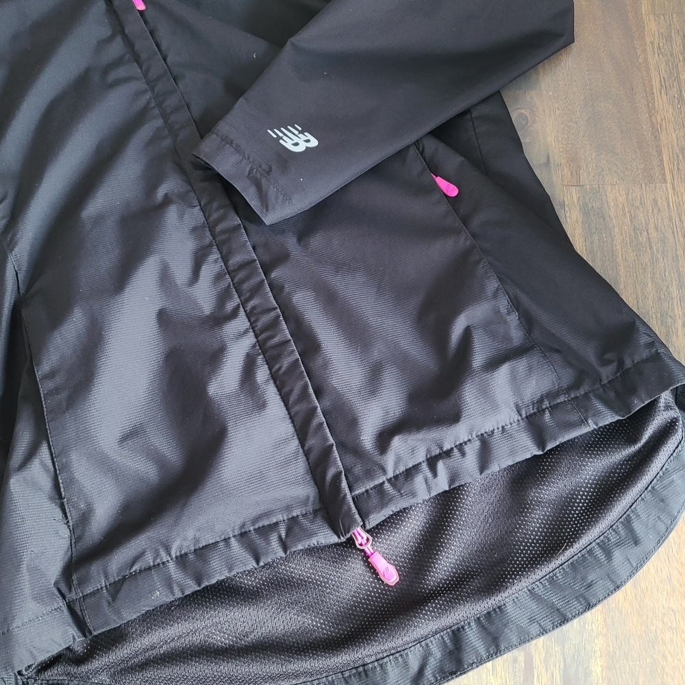 New balance women's soft shell jacket - Picture 4 of 5